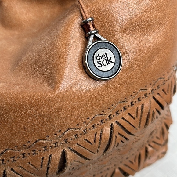 The Sak laser cut design tote - Picture 6 of 9